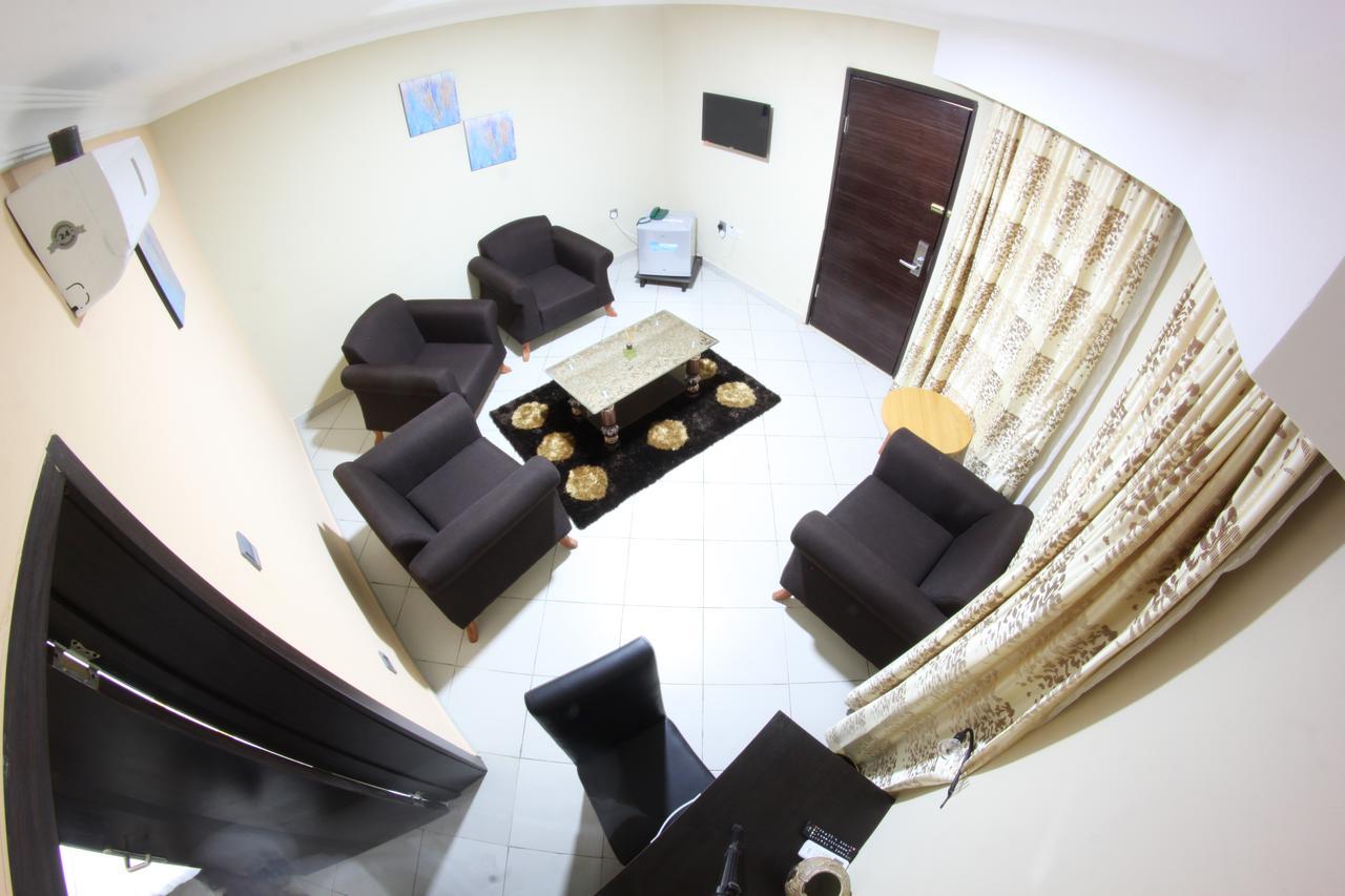 Celia'S Suites Abeokuta Dış mekan fotoğraf