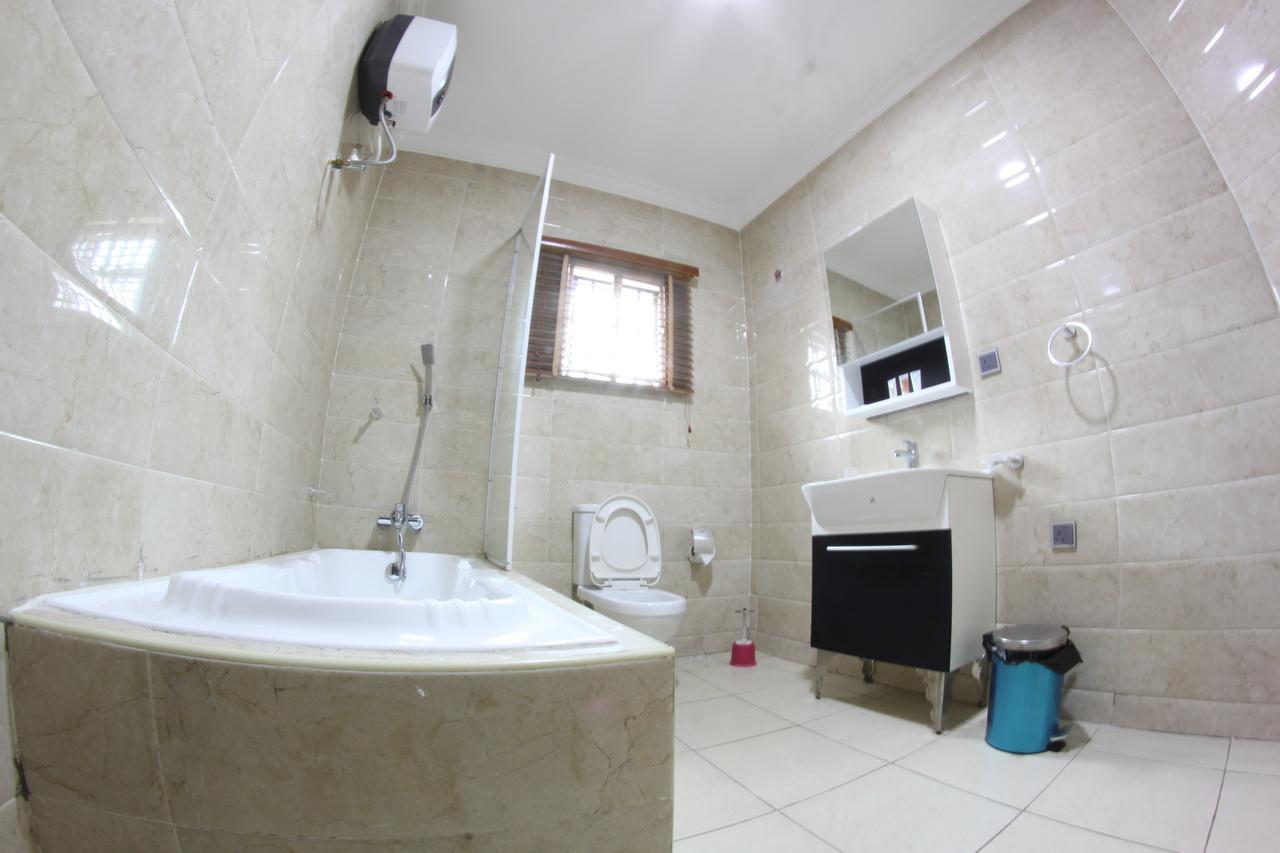 Celia'S Suites Abeokuta Dış mekan fotoğraf