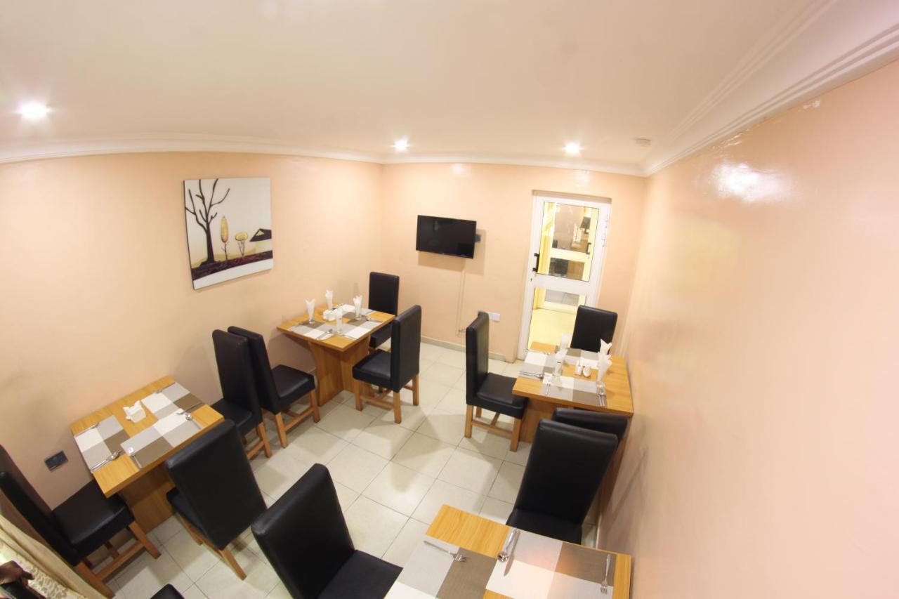 Celia'S Suites Abeokuta Dış mekan fotoğraf